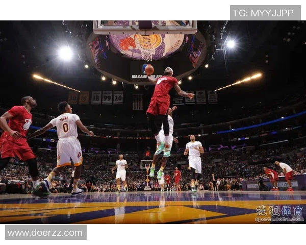 湖人对热火精彩对决回放11月19日比赛全程回顾与精彩瞬间分析 湖人对热火精彩对决回放11月19日比赛全程回顾与精彩瞬间分析