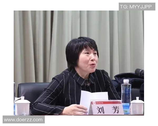 刘芳专访：从羽毛球新星到冠军之路的心路历程回顾