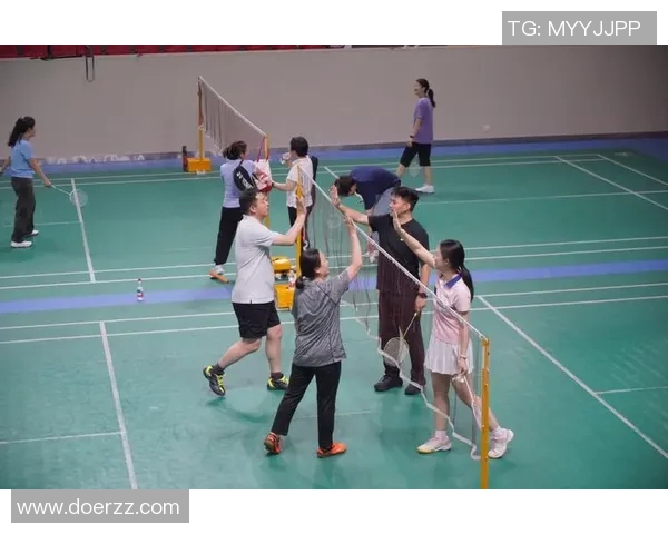 北京羽毛球队耐力训练揭秘：如何在高强度比赛中保持最佳状态