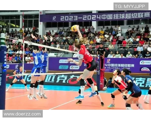 重庆排球队战术解析：聚焦排球竞技中的策略与团队协作