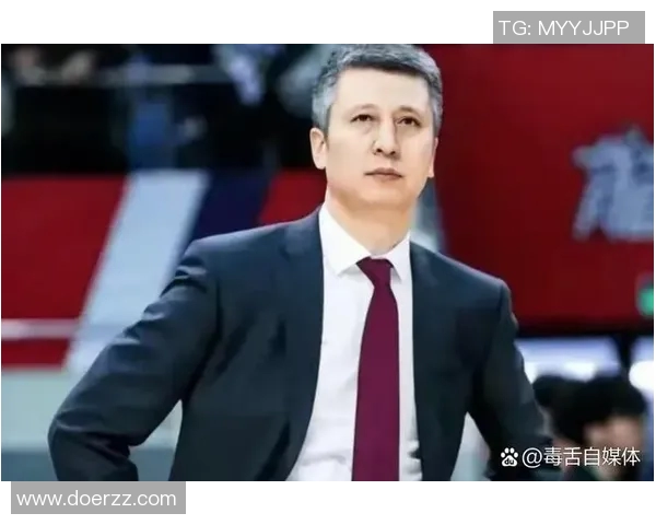 深度对话黄军讲述他的篮球人生与奋斗历程的精彩故事