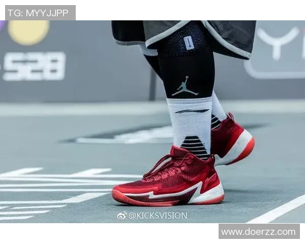 成都篮球队在大师赛中的耐力表现分析与战术探讨