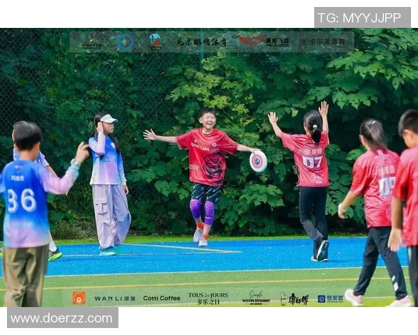 武汉飞盘队整体压制战术解析及其在飞盘运动中的影响力探讨